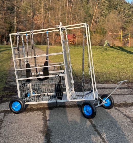 Fixační klec pro alpaky a lamy